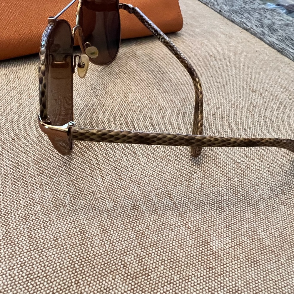 Tory Burch sunglasses  TY6021Q - Picture 4 of 11